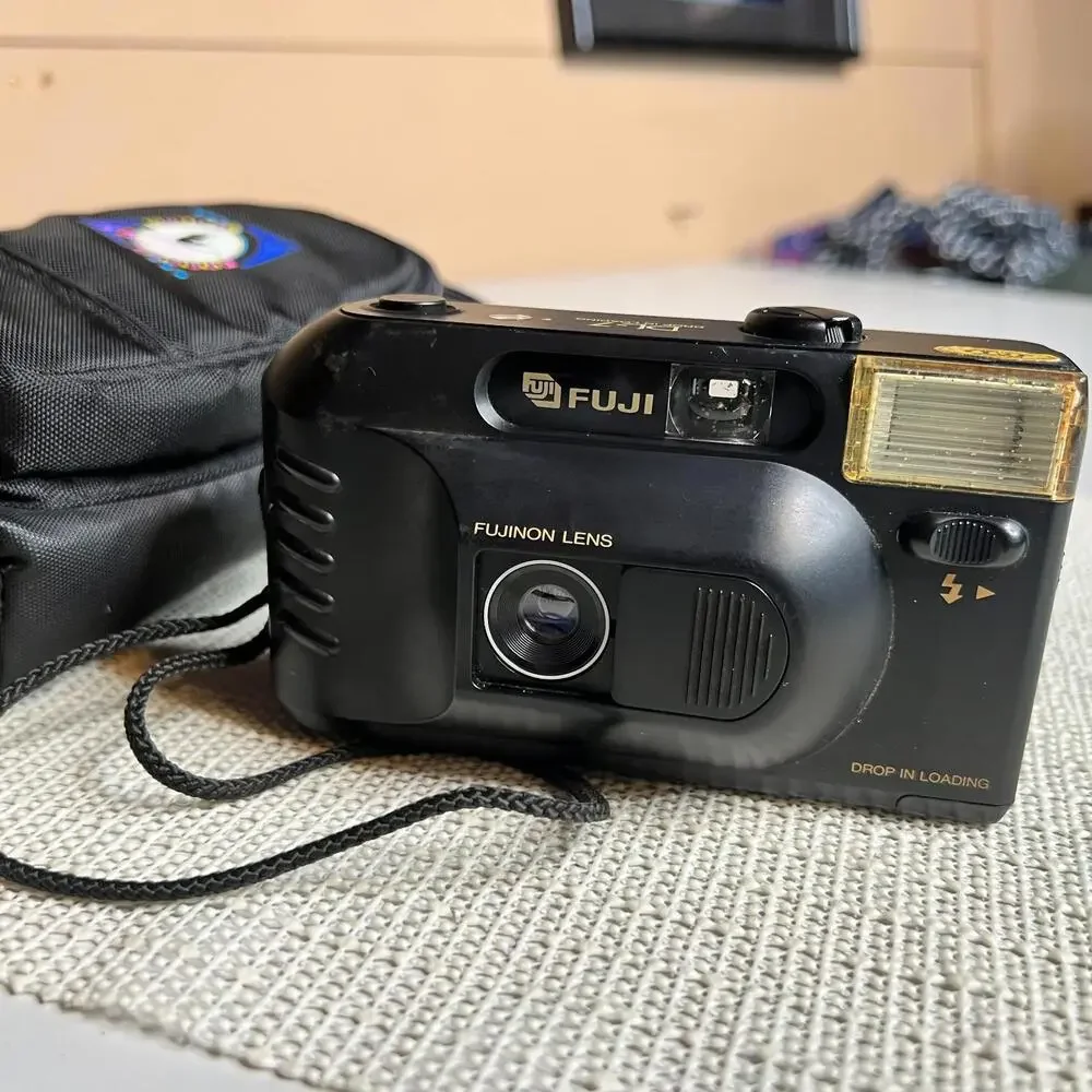 Fuji DL-7 35mm Point Shoot Film Camera Fujinon Lens Made‎ in Japan w/ Case AS-IS